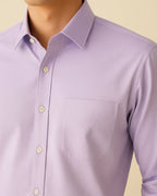 Close-up of lilac bamboo-viscose fabric – ethical softness and fine texture in Elston Lavender shirt