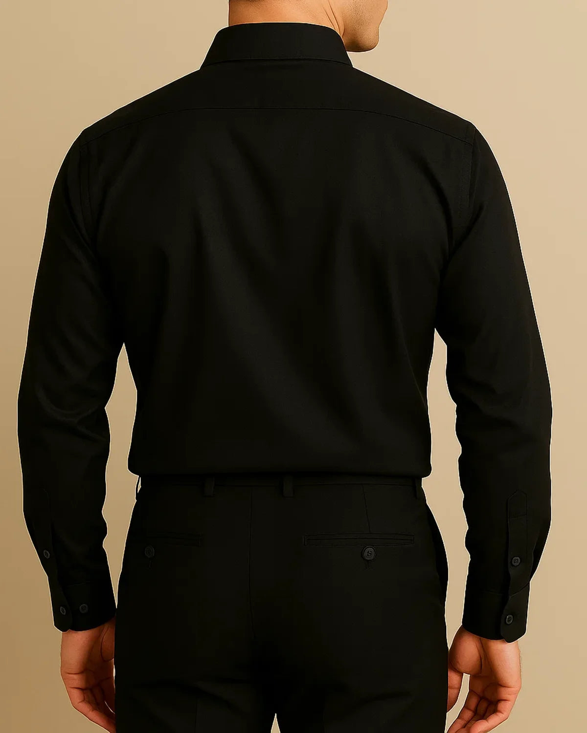 Rear view of black sustainable men’s shirt – tailored fit Elston Noir design