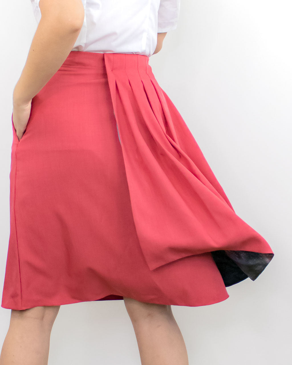 ADKN Pigres Red A-line Pleated Skirt with Pockets